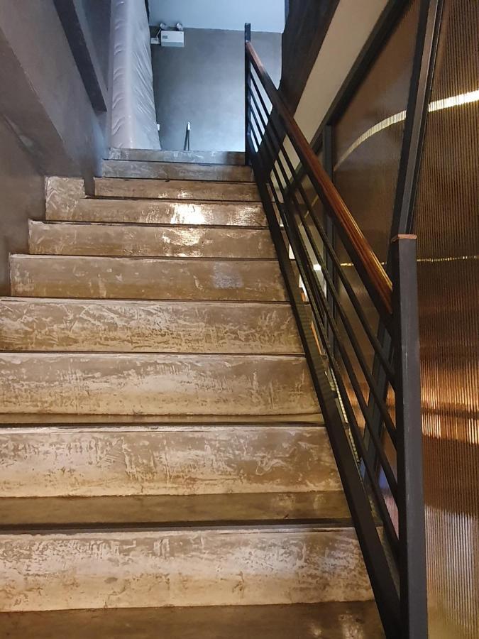 Baan Wualamphong บ้านวัวลำพอง Bangkok Esterno foto